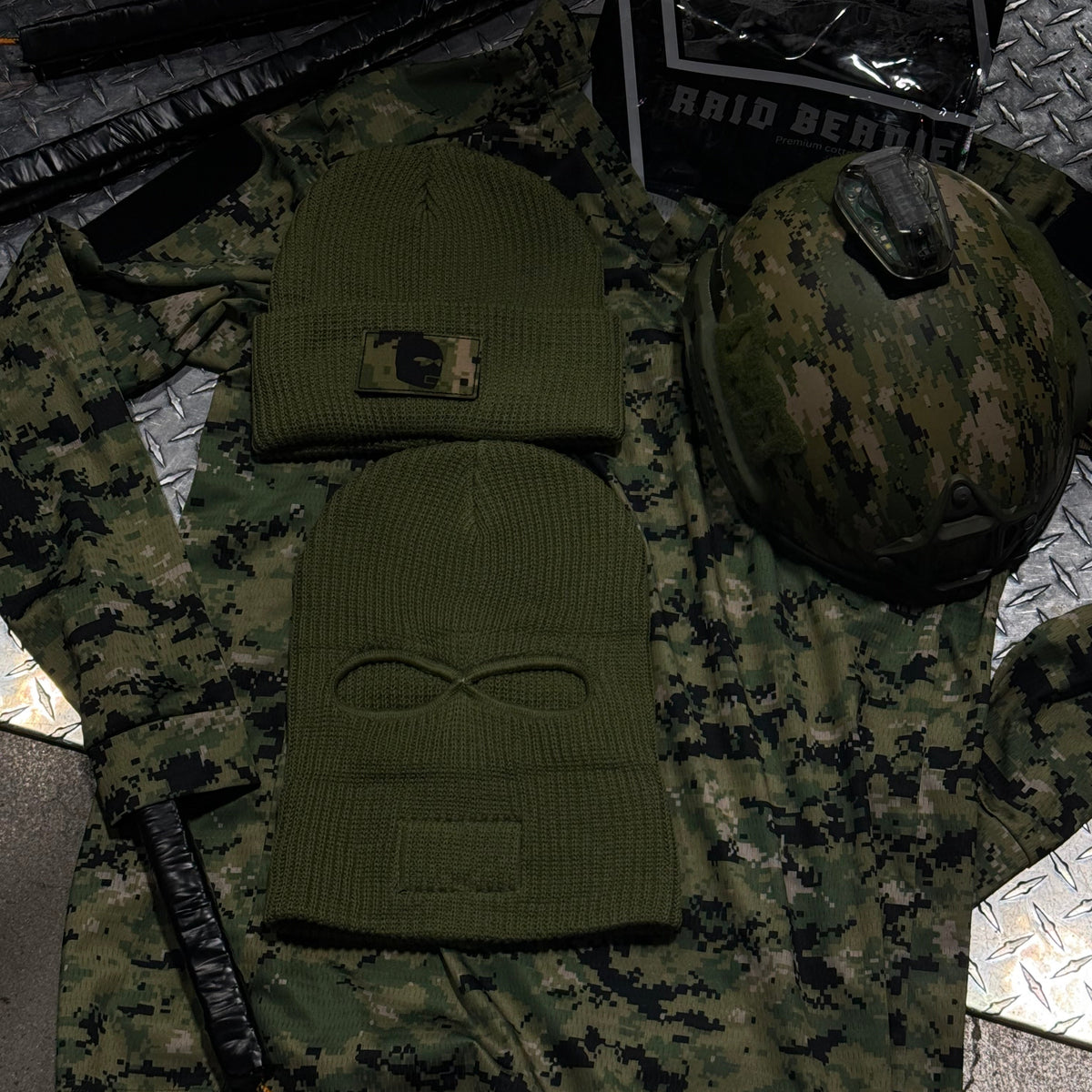 AOR2 LOGO BEANIE
