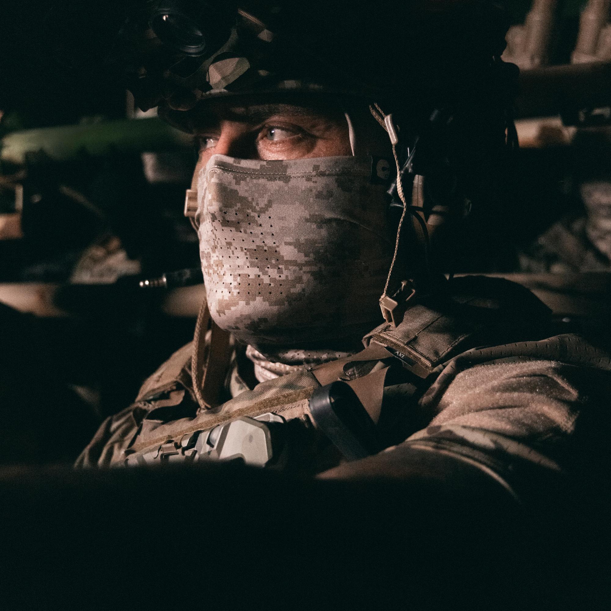 V.2 M.A.S.K AOR1 W/ RED INTERIOR