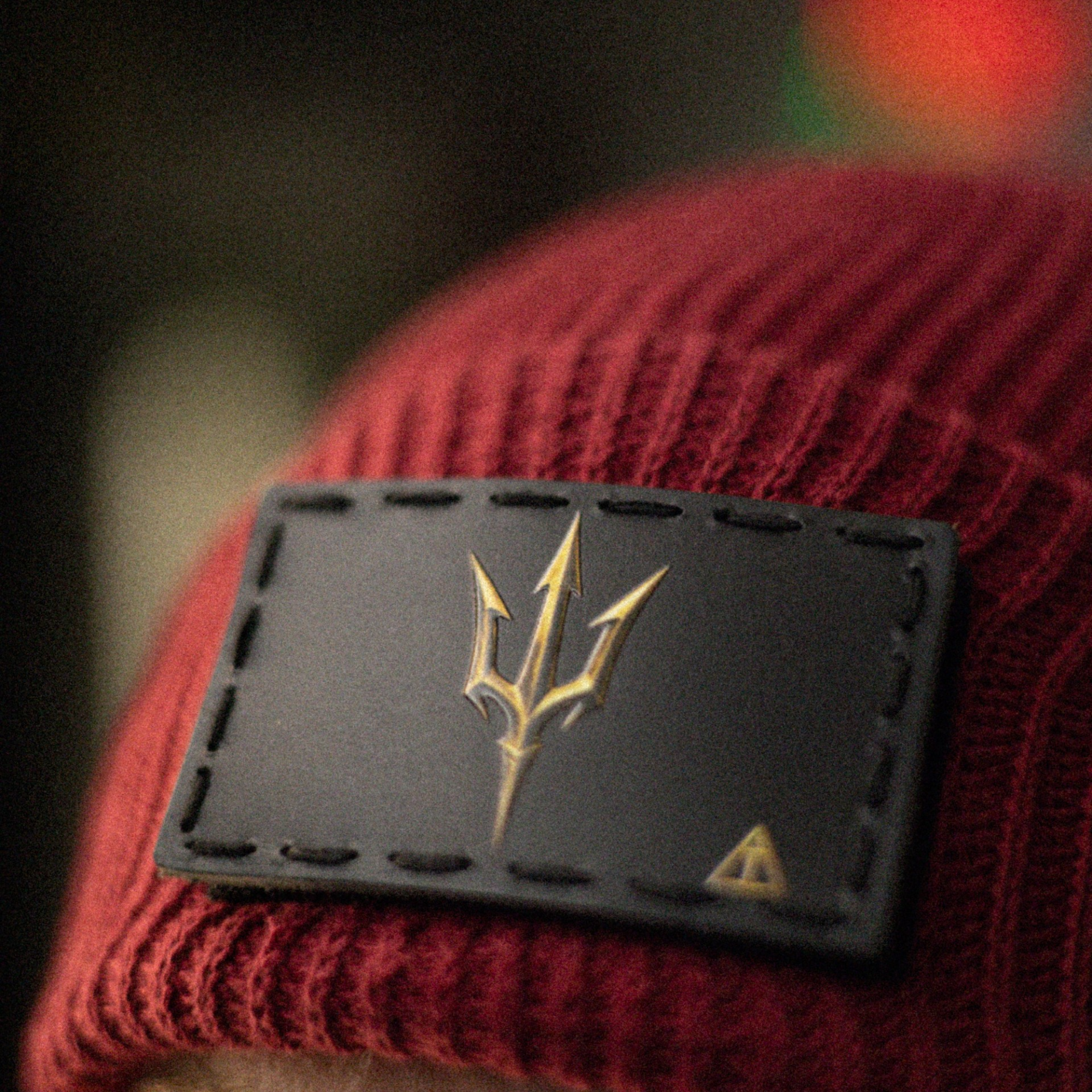 MAROON TRIDENT RAID BEANIE