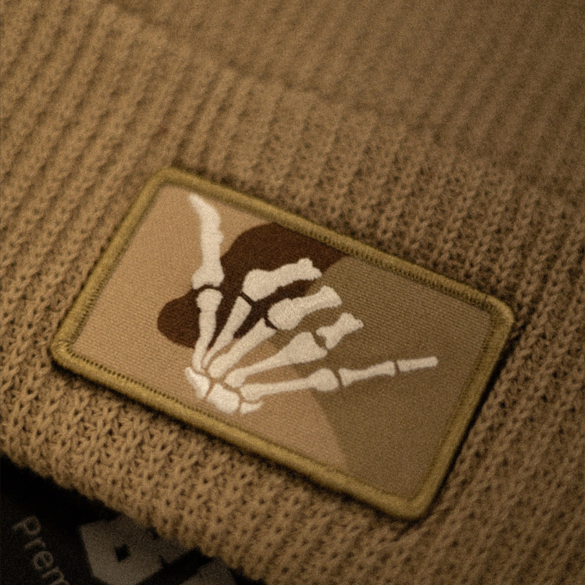 HANG LOOSE DCU RAID BEANIE LIGHT BROWN